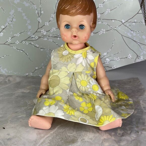 Vintage 1965 Uneeda Hard Body baby doll. - Picture 9 of 10